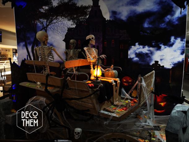 Décoration Halloween Bulle, calèche hantée, corbeaux, chauves-souris, squelettes, pierres tombales, arbres hanté, citrouilles, toiles d'araignées, maïs, crânes