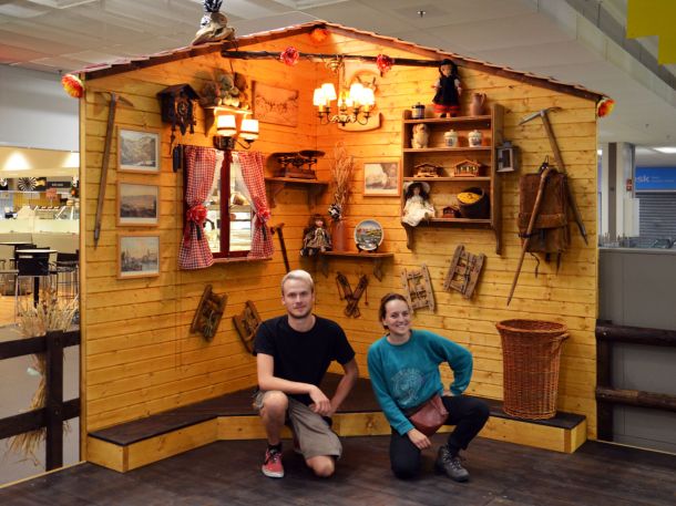 Décor pour la Bénichon 2018 | Intérieur de chalet (Entièrement réalisé par DECOTHEM)